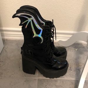 Dolls kill bat platform boots size 6 Halloween